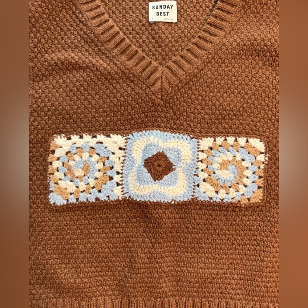 Aritzia Sunday Best Granny Square Vest Sleeveless Knit Top - Picture 4 of 9